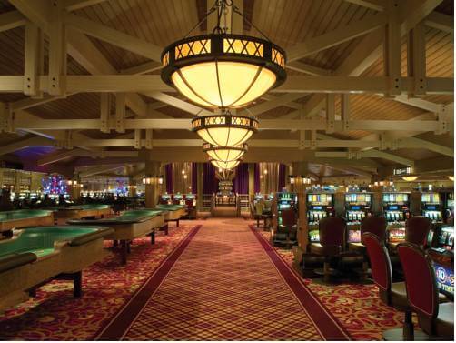 L'auberge du Lac Casino Lake Charles $500 Slot Token Unique Collectible  